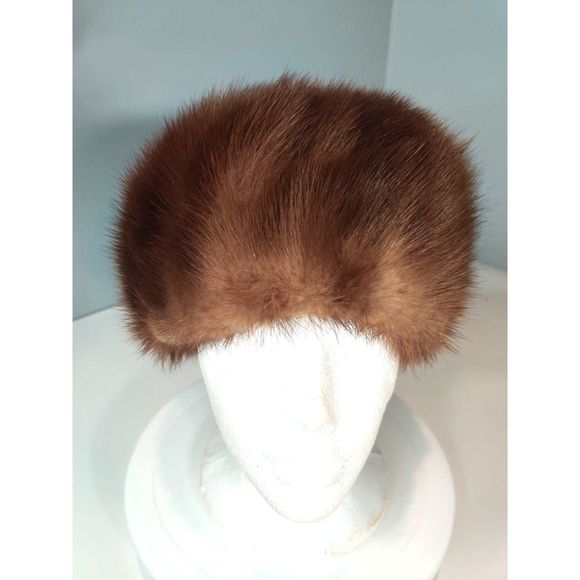 Beautiful Beige/Light Brown Mink Fur Hat from Canada 21.25\